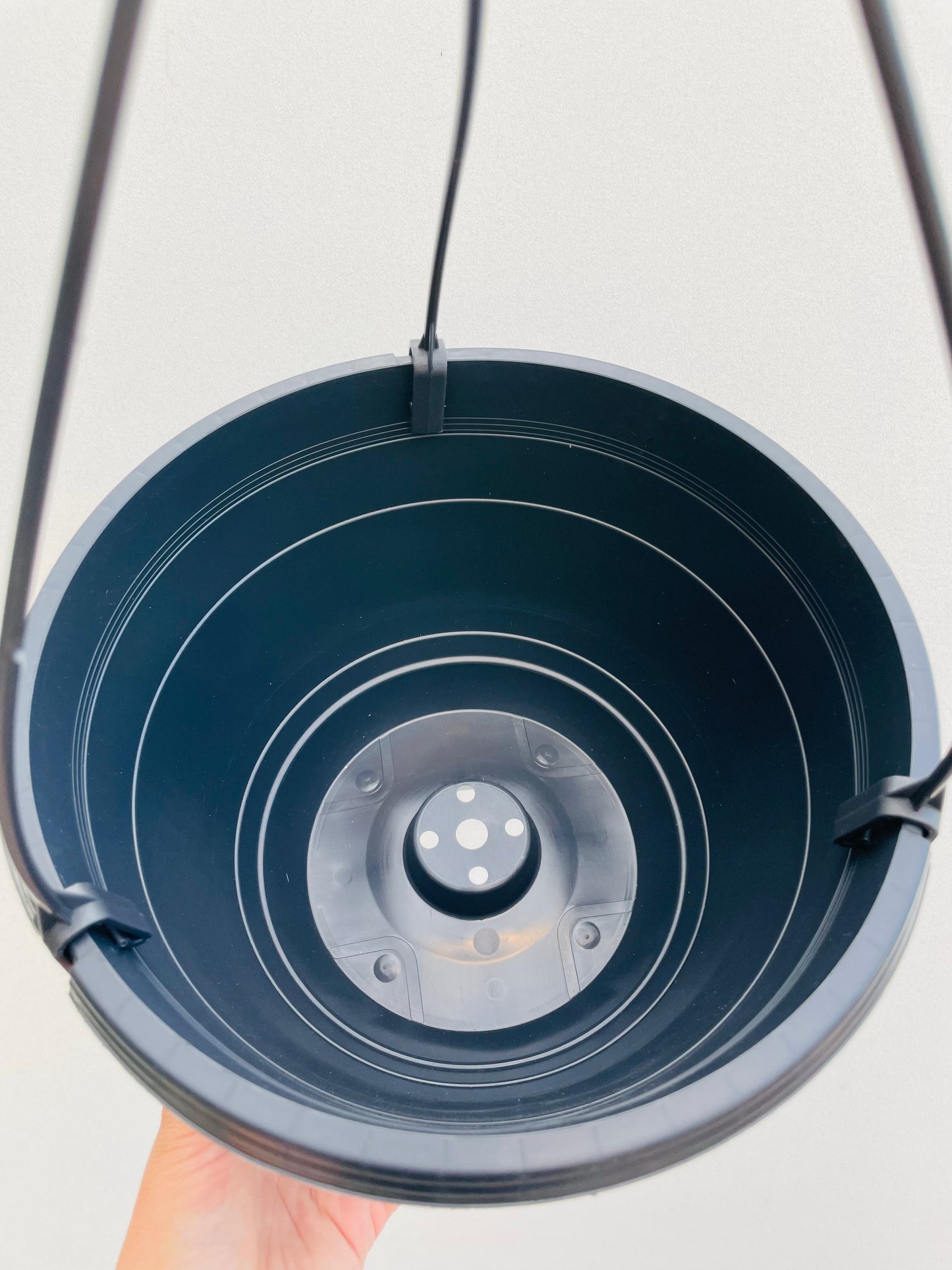 Bilde av Ampel plastpotte grå 25 cm-Spanne Plantesalg